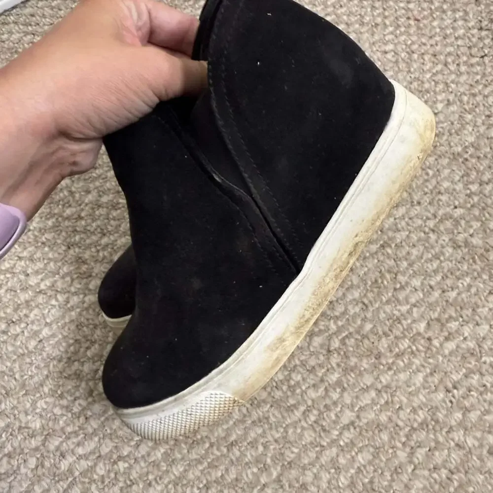 Steve Madden Wedgie Black Suede size 9 shoes
